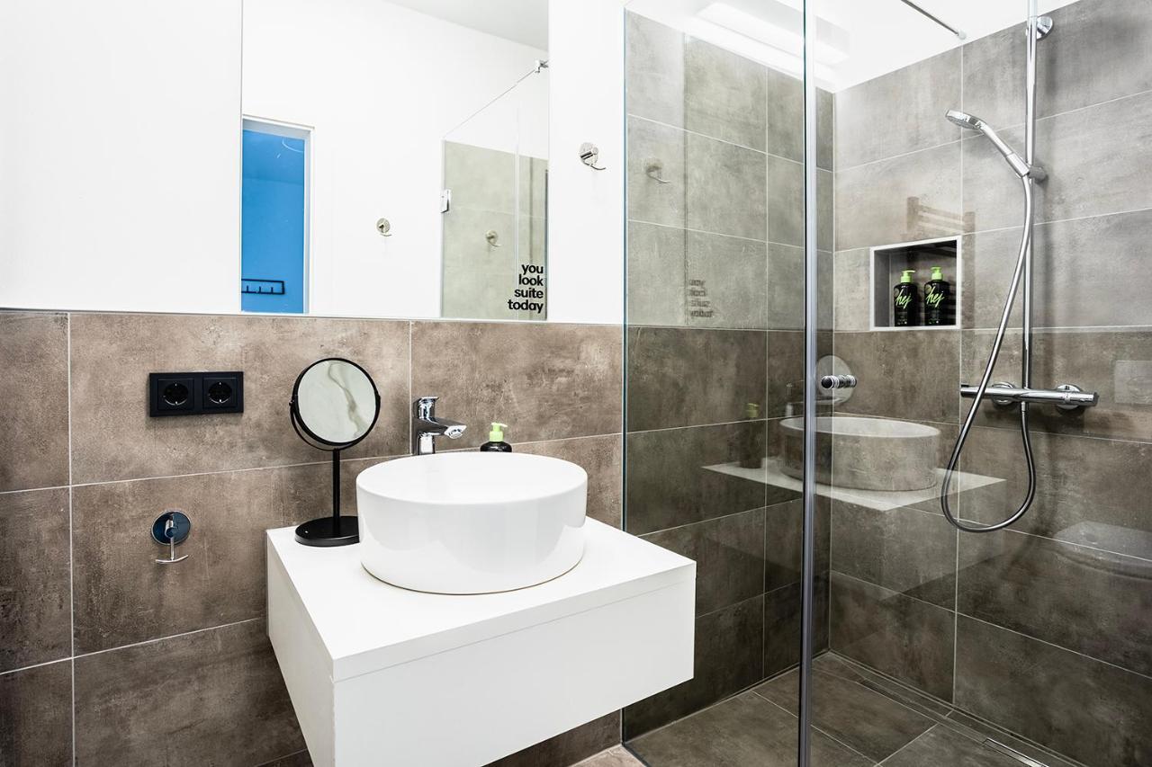 Limehome Villach Hauptplatz Buitenkant foto